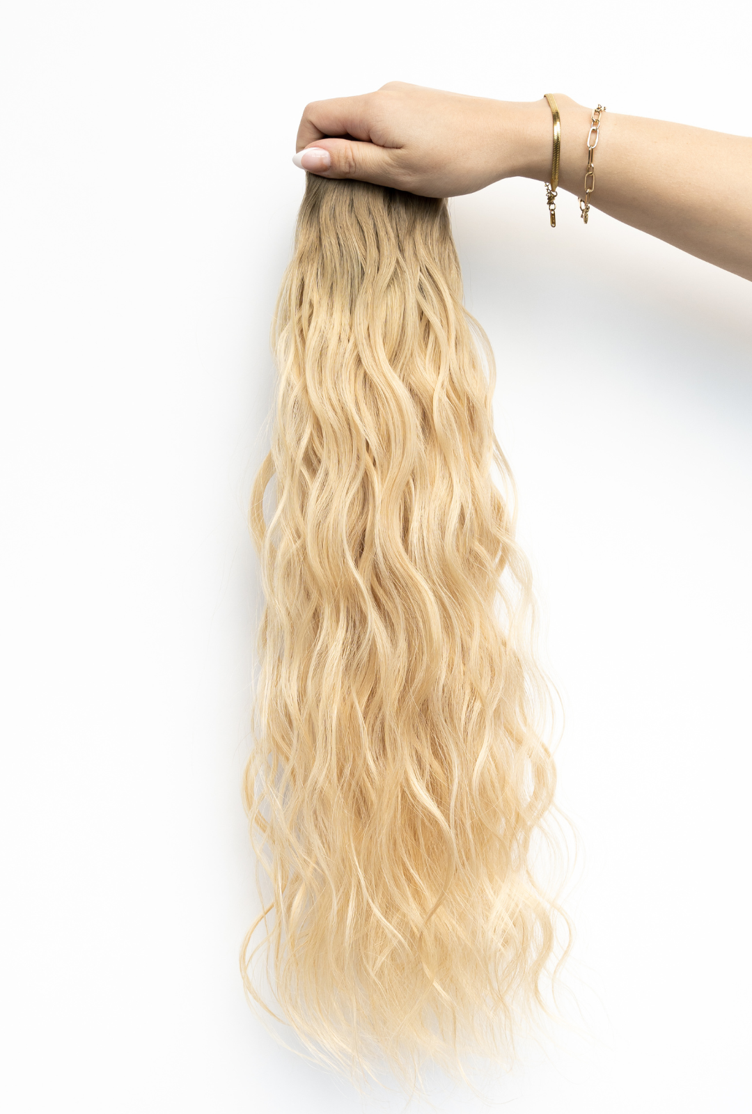 Waved Hand Tied Weft Rooted #8/D16/22 (Rooted Buttercream)
