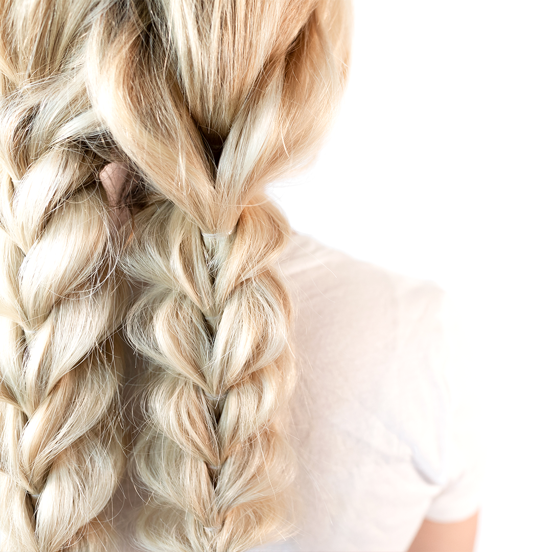 Two Minute Tuesday: Bubble Braid Pigtails