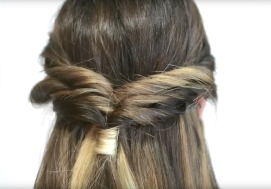 Double Twist Half Pony | 2 Minute Tuesday