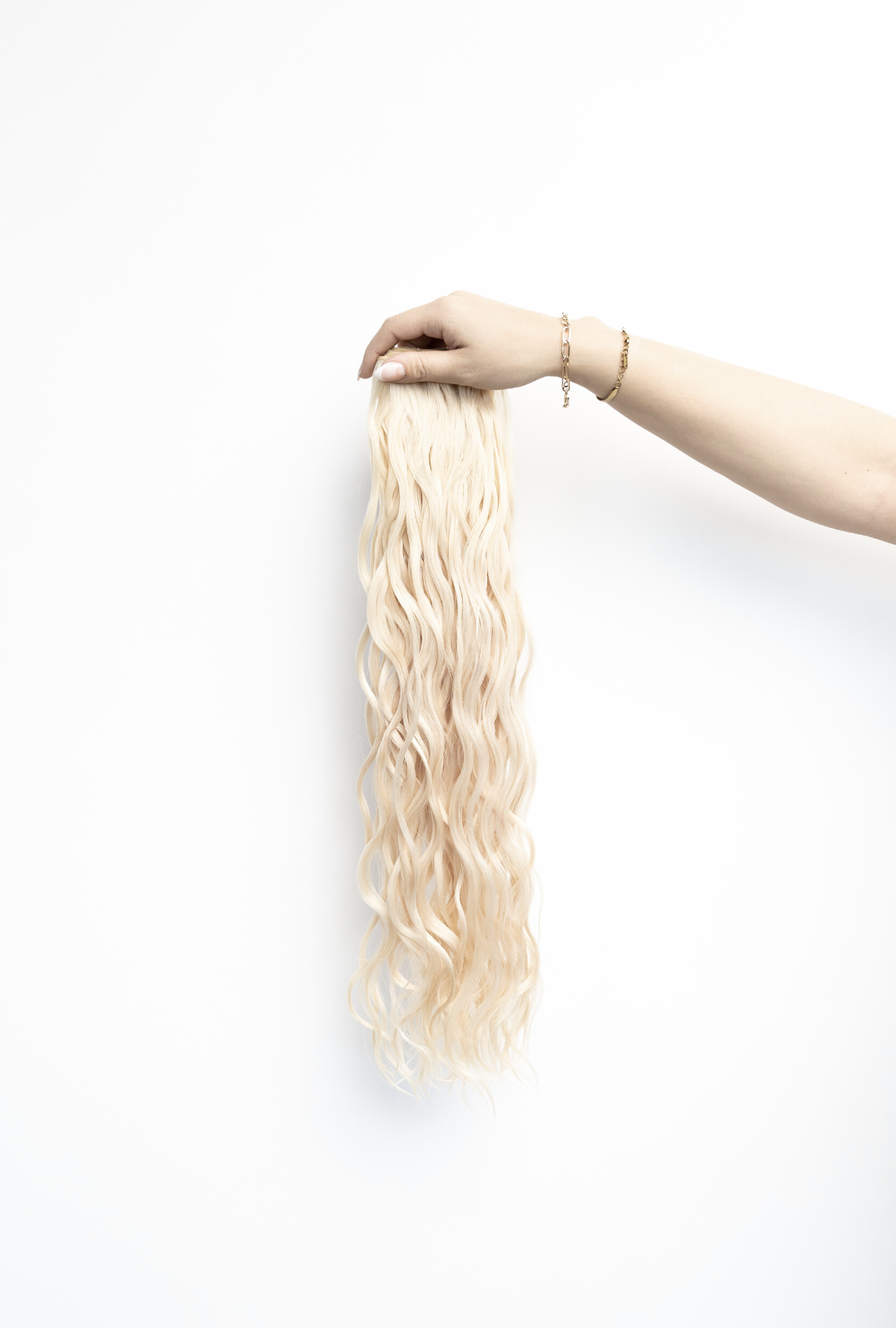 Waved Hand Tied Weft #60 (Platinum)