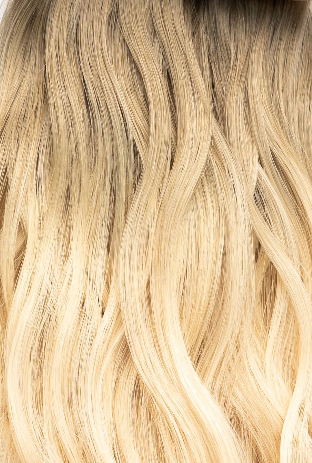 Waved Hand Tied Weft Rooted #8/D16/22 (Rooted Buttercream)